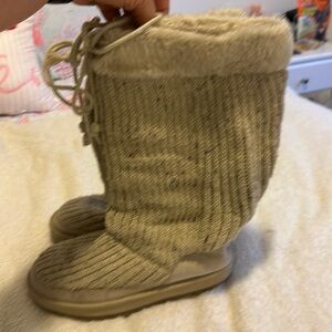 Sketchers high warm boots size 8.5